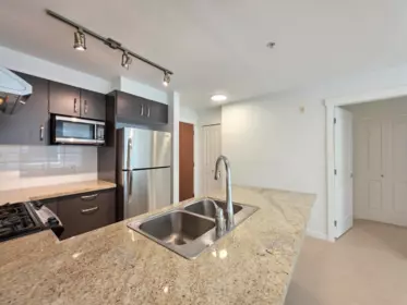 312 9299 Tomicki Avenue, Richmond, BC, Richmond — Apartment/Condo for sale
