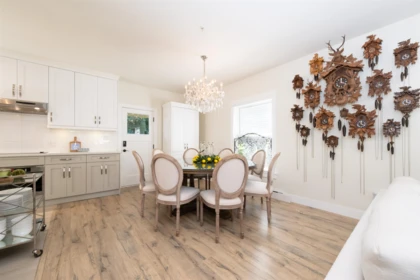 Kitchen Island Photo of 408 Eighth Street, New Westminster, BC