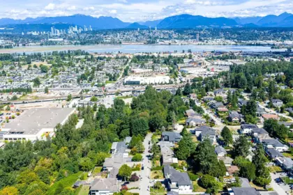 Hot Tub / Spa Photo of 10956 128a Street, Surrey, BC