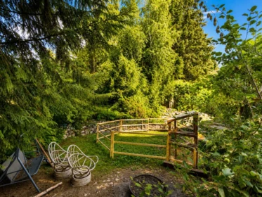 Hallway Photo of 41741 Dogwood Place, Squamish, BC