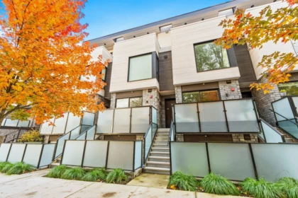 107 650 E 2nd Street, North Vancouver, BC, North Vancouver — Townhouse for sale