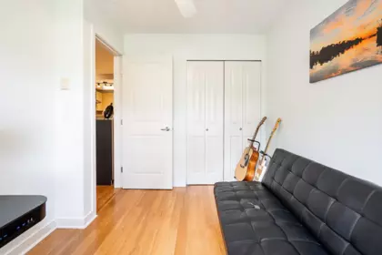 Entry Foyer Photo of 117 5700 Andrews Road, Richmond, BC