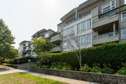 114 5800 Andrews Road, Richmond, BC, Richmond — Apartment/Condo for sale