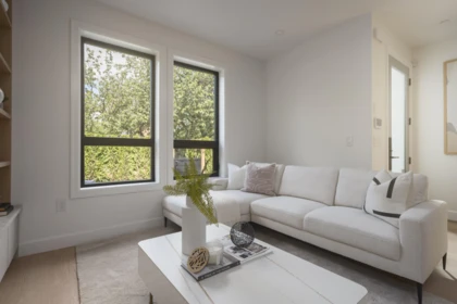 922 E 16th Avenue, Vancouver, BC, Vancouver — Half Duplex for sale