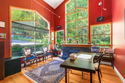 Breakfast Nook Photo of 1626 Pinecrest Drive, West Vancouver, BC