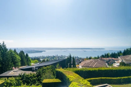 1626 Pinecrest Drive, West Vancouver, BC, West Vancouver — Single Family Residence for sale