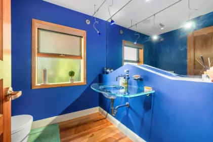 Powder Room Photo of 1626 Pinecrest Drive, West Vancouver, BC