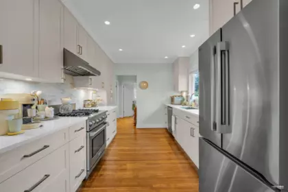 Primary Bedroom Photo of 1220 Braeside Street, West Vancouver, BC
