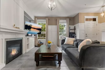 Breakfast Nook Photo of 6944 208a Street, Langley, BC