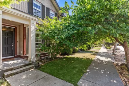 6944 208a Street, Langley, BC, Langley — Row House (Non-Strata) for sale