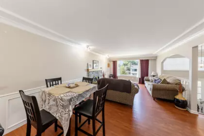 Kitchen Island Photo of 11914 212 Street, Maple Ridge, BC