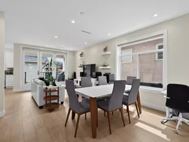Kitchen Island Photo of 636 Cassiar Street, Vancouver, BC