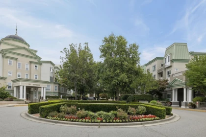 418 2960 Princess Crescent, Coquitlam, BC, Coquitlam — Apartment/Condo for sale