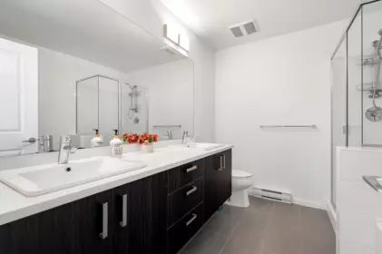 Kitchen Photo of 39 15268 28 Avenue, Surrey, BC