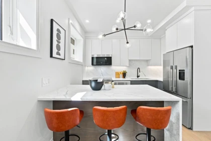 Kitchen Island Photo of 6170 Granville Street, Vancouver, BC