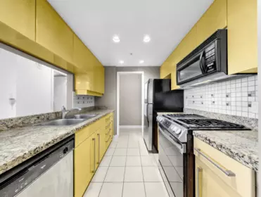 Kitchen Photo of 708 1408 Strathmore Mews, Vancouver, BC