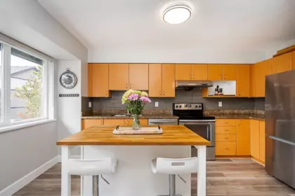 Breakfast Nook Photo of 40 1268 Riverside Drive Drive, Port Coquitlam, BC
