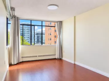 Walk-In Closet Photo of 812 6611 Minoru Boulevard, Richmond, BC