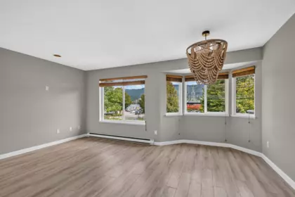 Kitchen Island Photo of 29 5761 Wharf Avenue, Sechelt, BC