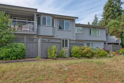 Mudroom Photo of 29 5761 Wharf Avenue, Sechelt, BC