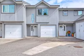 29 5761 Wharf Avenue, Sechelt, BC