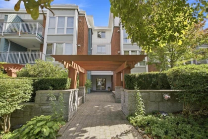 Laundry Room Photo of 302 2626 Alberta Street, Vancouver, BC