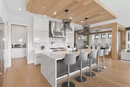 Kitchen Island Photo of 7659 154 Street, Surrey, BC
