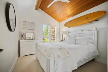 Garage Interior Photo of 14756 16a Avenue, Surrey, BC