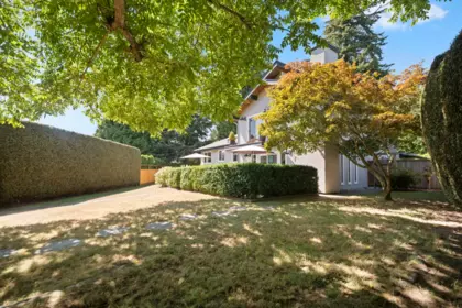 Outdoor Kitchen Photo of 14756 16a Avenue, Surrey, BC