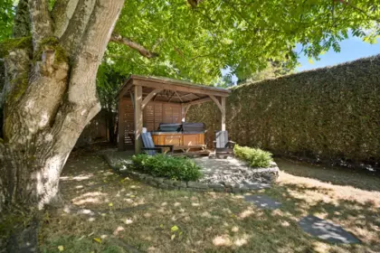 Swimming Pool Photo of 14756 16a Avenue, Surrey, BC
