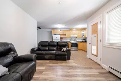 Hot Tub / Spa Photo of 976 Parker Street, White Rock, BC