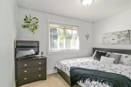 Bedroom 4 Photo of 23913 58a Avenue, Langley, BC
