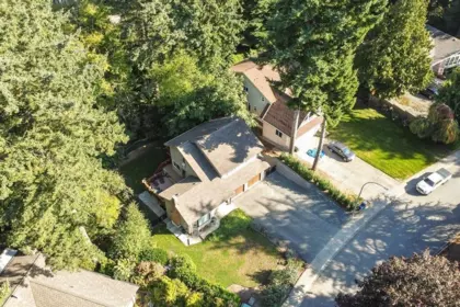 Hot Tub / Spa Photo of 23913 58a Avenue, Langley, BC