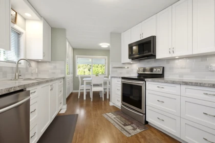 Breakfast Nook Photo of 28 2035 Martens Street, Abbotsford, BC