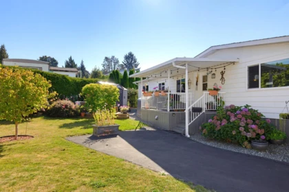 Fitness Center Photo Near 28 2035 Martens Street, Abbotsford, BC