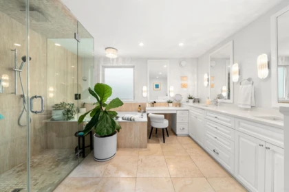 Guest Bathroom Photo of 1315 Western Place, Port Coquitlam, BC