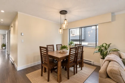 18-24 W 16th Avenue, Vancouver, BC, Vancouver — Quadruplex for sale