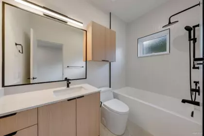 Entry Foyer Photo of 6 6136 Irmin Street, Burnaby, BC