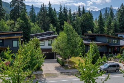 3324 Mamquam Road, Squamish, BC, Squamish — Single Family Residence for sale