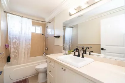 Guest Bathroom Photo of 4875 Linden Drive, Delta, BC