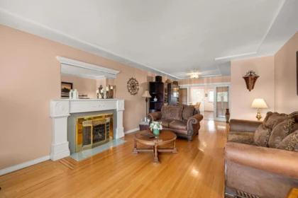 2515 E 45th Avenue, Vancouver, BC, Vancouver — Single Family Residence for sale