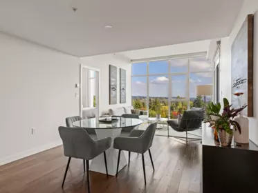 Dining Area Photo of 603 1526 Finlay Street, White Rock, BC