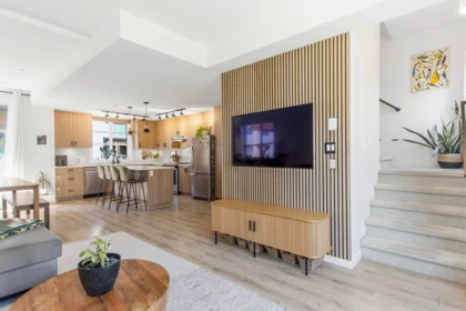 Breakfast Nook Photo of 16 39769 Government Road, Squamish, BC