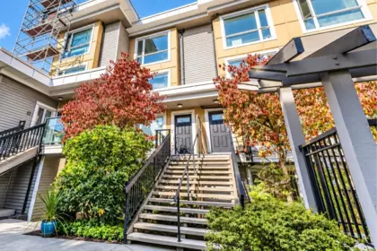 64 728 W 14th Street, North Vancouver, BC, North Vancouver — Townhouse for sale