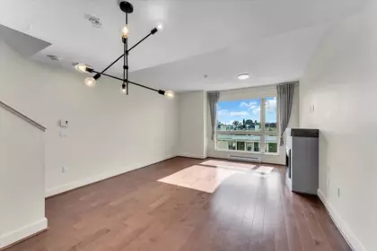 64 728 W 14th Street, North Vancouver, BC, North Vancouver — Townhouse for sale