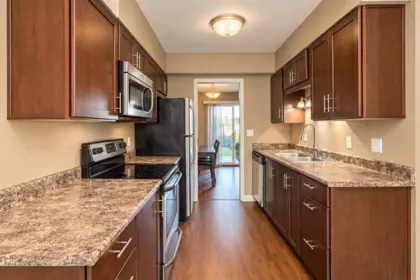 2 2957 Oxford Street, Port Coquitlam, BC, Port Coquitlam — Townhouse for sale