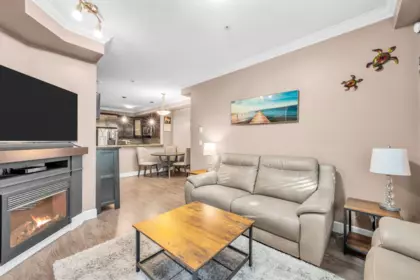 420 13897 Fraser Highway, Surrey, BC, Surrey — Apartment/Condo for sale