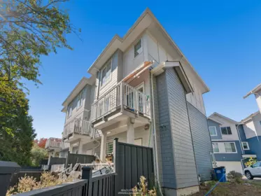 8 19330 Fairway Drive, Surrey, BC, Surrey — Townhouse for sale