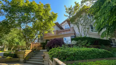 211 5600 Andrews Road, Richmond, BC, Richmond — Apartment/Condo for sale