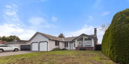 46166 Christina Drive, Chilliwack, BC, Chilliwack — Single Family Residence for sale